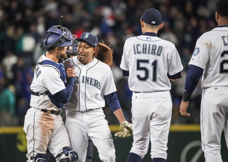 Ichiro lifts M's by A's in opener