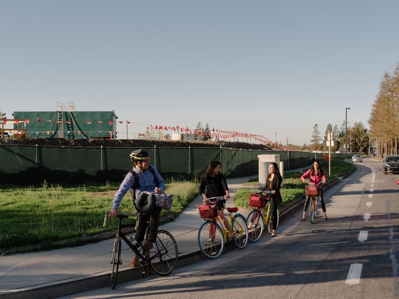 Construction at the Google campus in Mountain View, California. The company plans to build 5,000 homes; call it Alphabet City as a nod to Alphabet, Google’s corporate parent. (JASON HENRY/NYT)