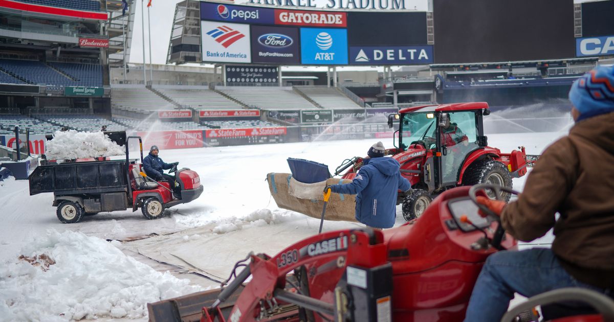 ‘The Boys of Winter’: Baseball has opened to frigid temperatures and ...