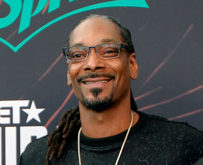 Watch Snoop Dogg explain the Stanley Cup for the NHL