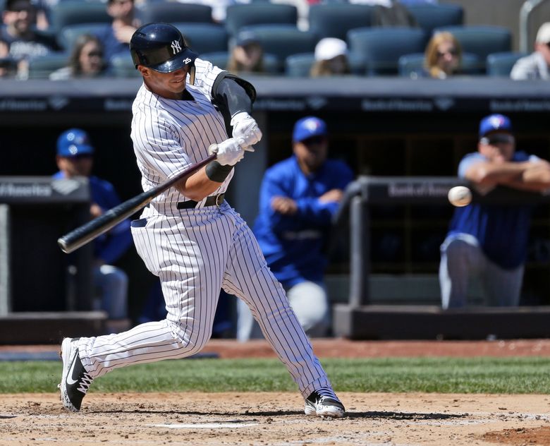 Gleyber Torres makes MLB debut for Yankees 