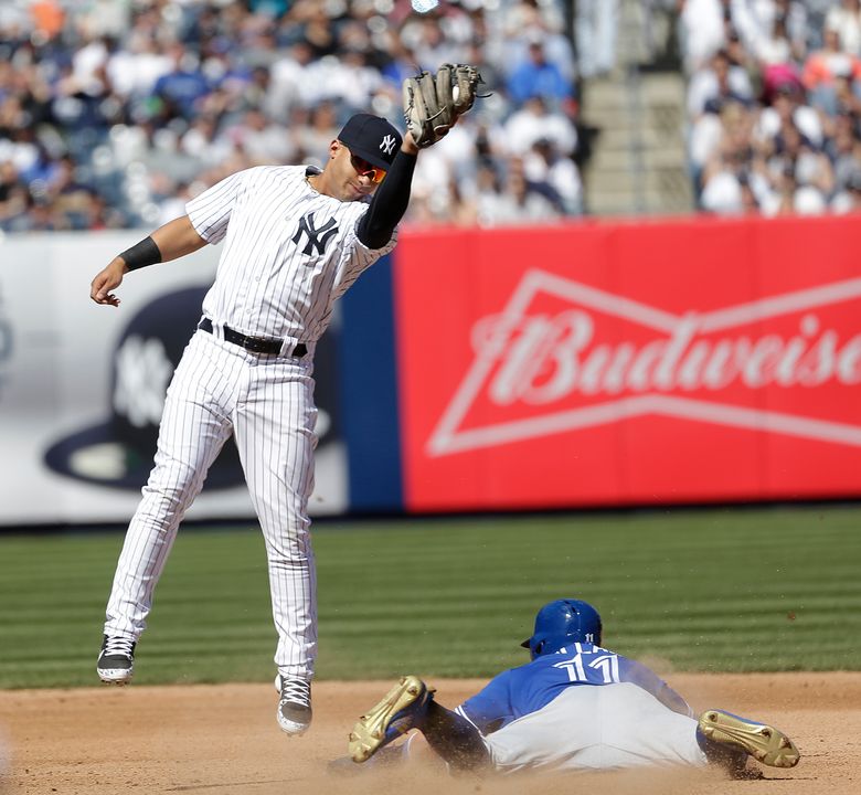 Apr 25, 2016: New York Yankees first baseman Mark Teixeira #25