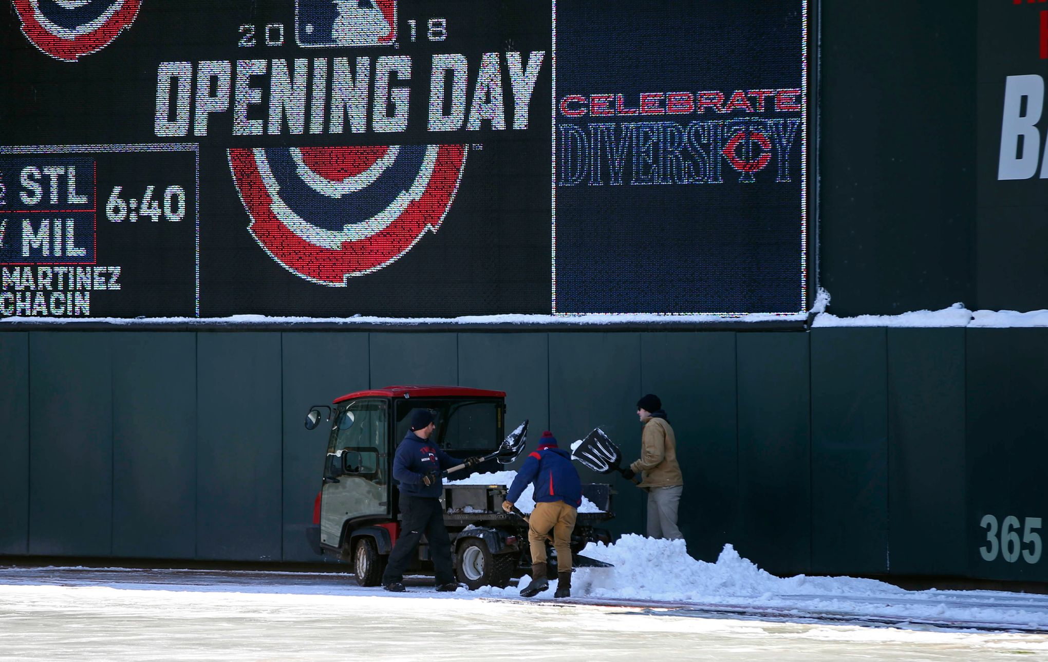 Mariners will open 2022 season at home as tentative MLB schedule