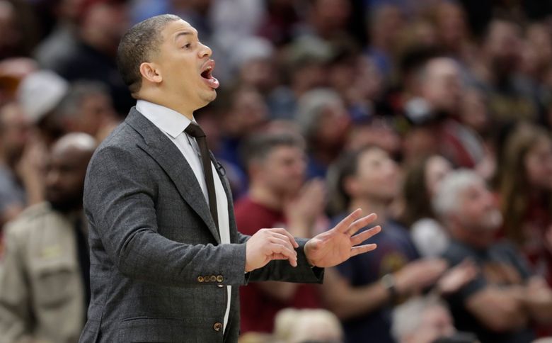What's Wrong With Tyronn Lue? LeBron James Says Cavs Are Worried