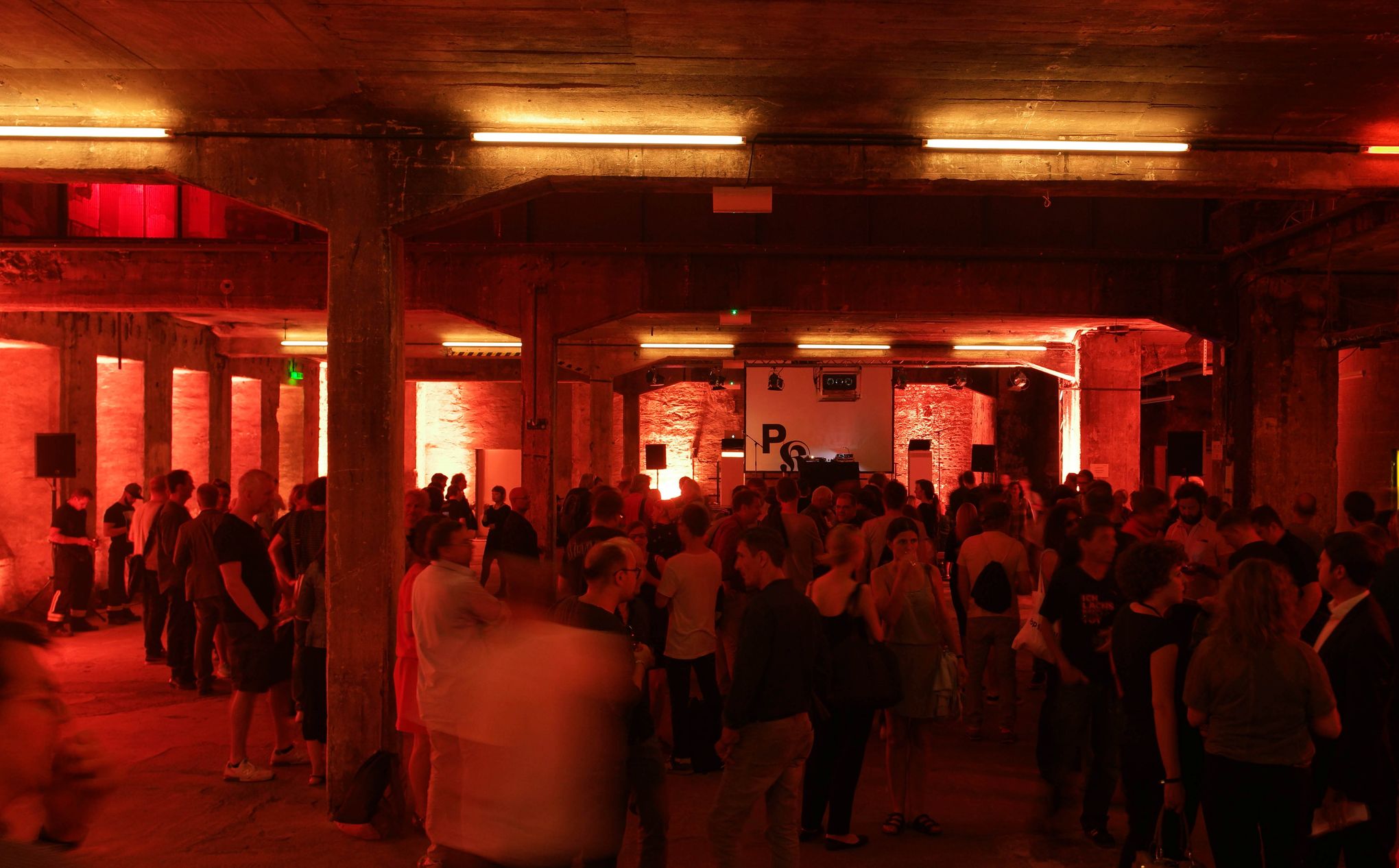 Far-right cancels bid to shut Berlin's Berghain techno club | The Seattle Times