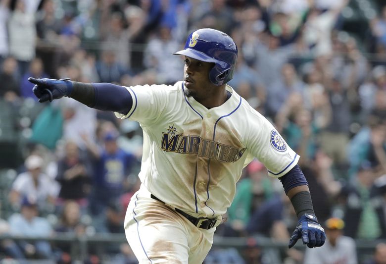 Tigers season ends as Mariners win on walk-off