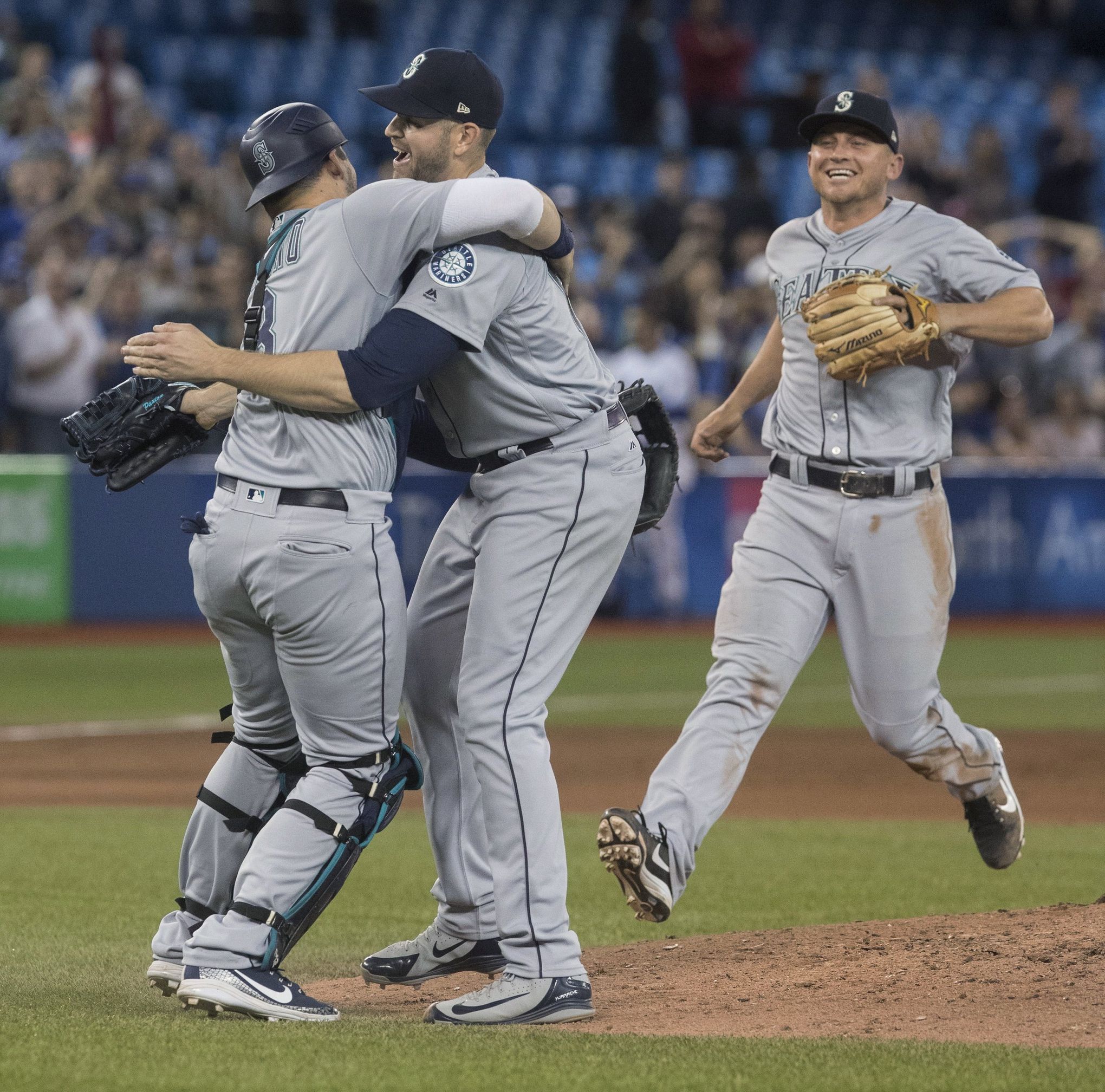 No-Canada! Mariners' Paxton pitches no-hitter in Toronto