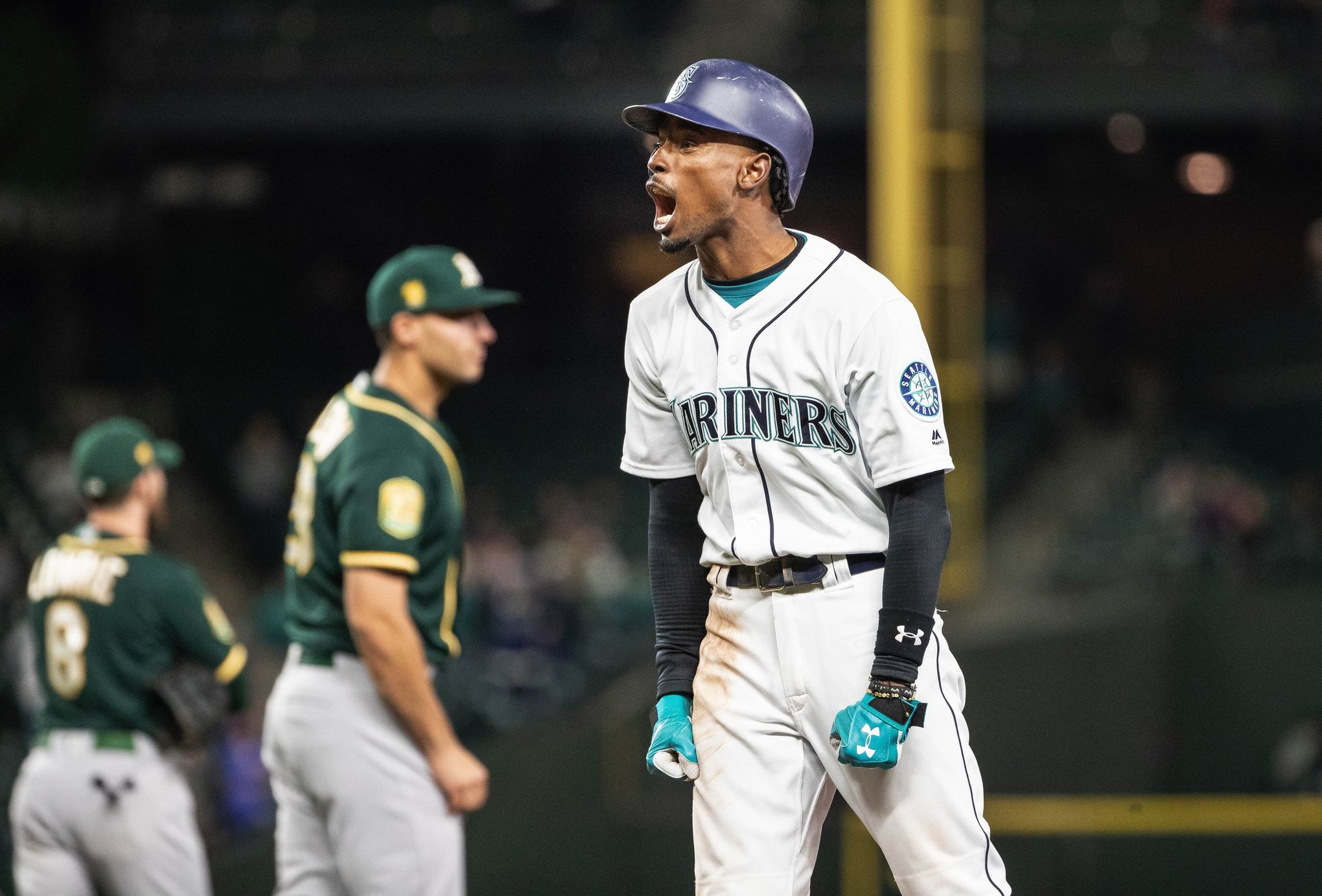 Gordon Beckham getting another chance with Mariners in Robinson Cano's  absence