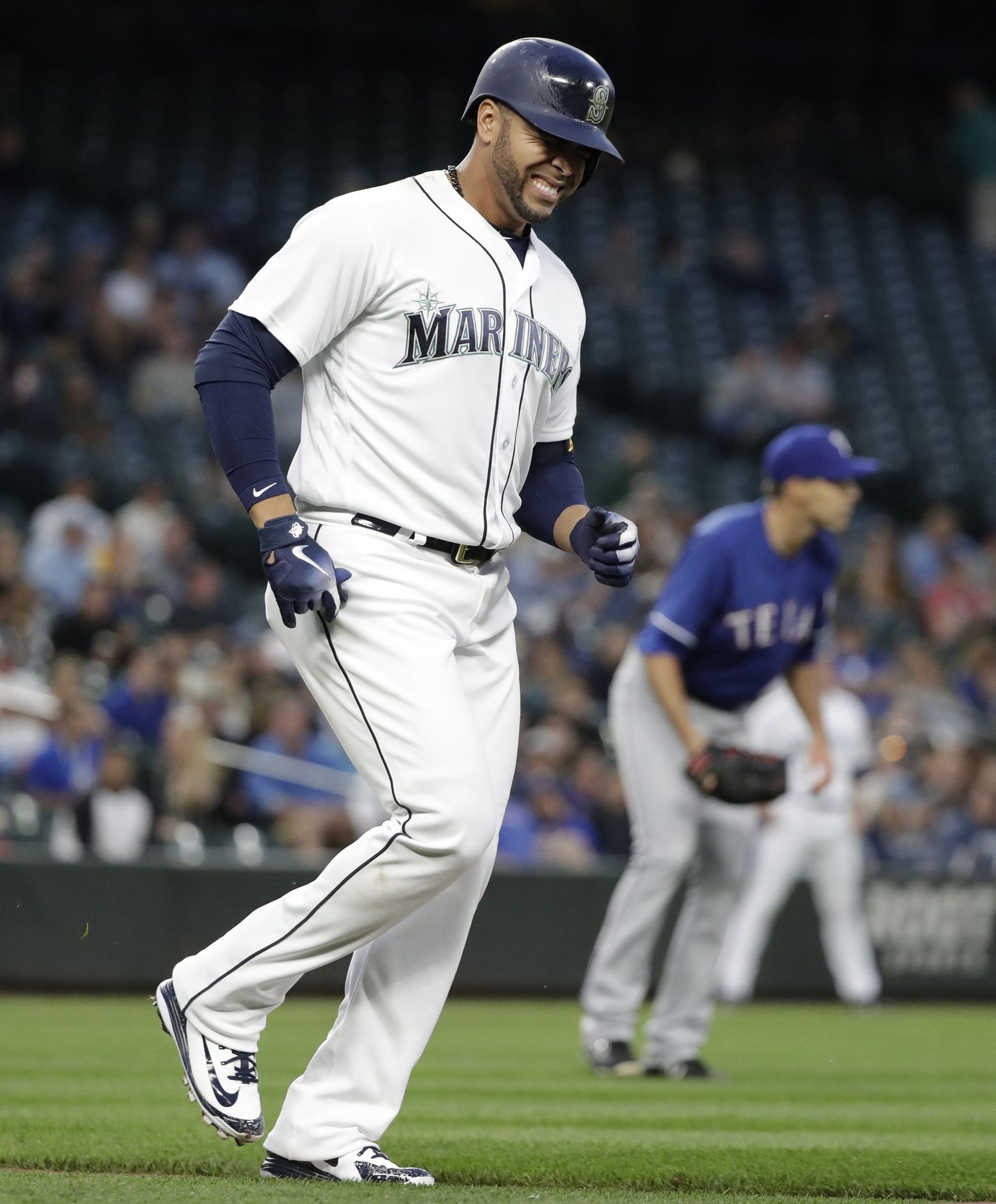 More relaxed Ben Gamel gives Mariners a good problem in OF