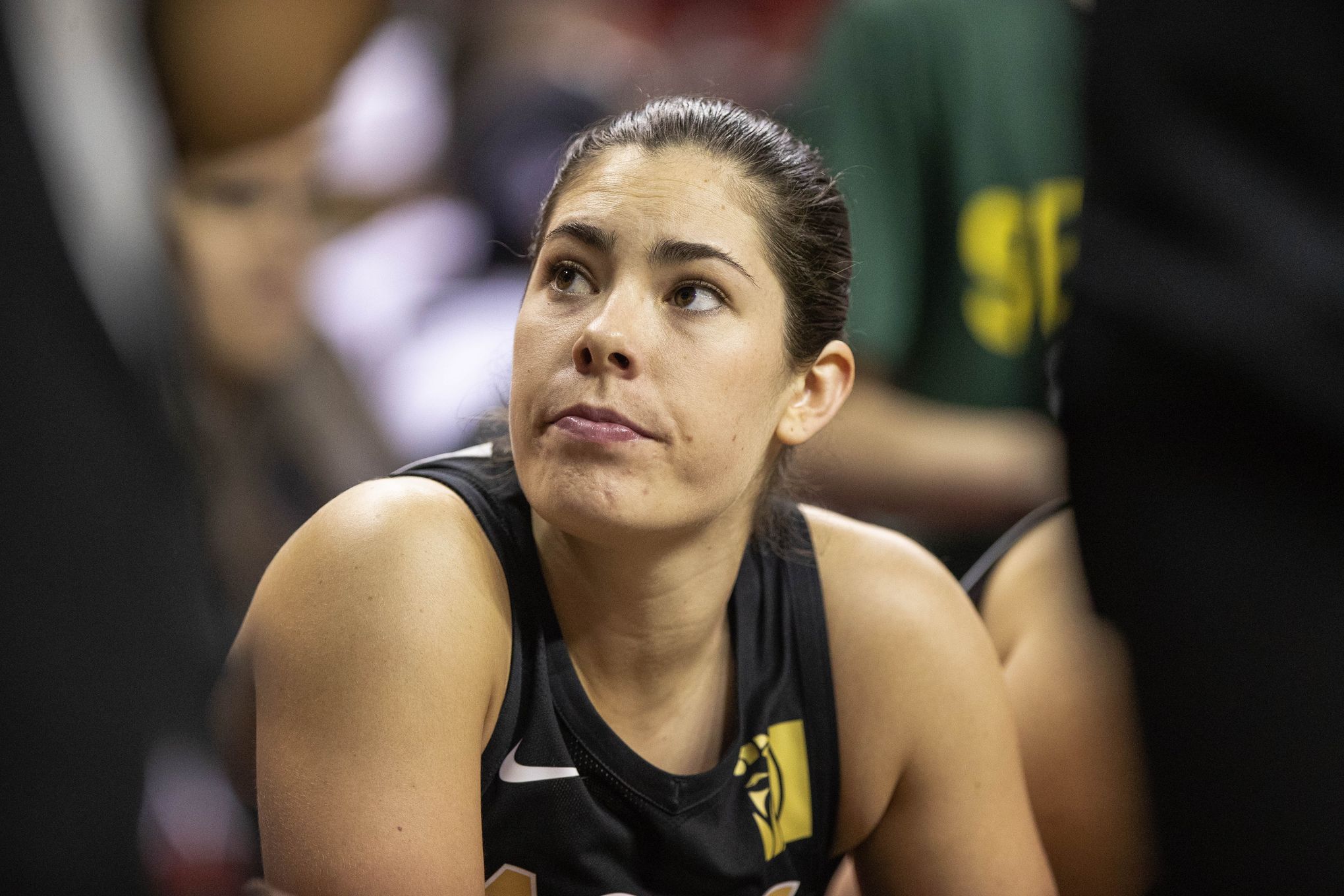 Former Husky star Kelsey Plum only looking ahead after trying rookie WNBA season | The Seattle Times