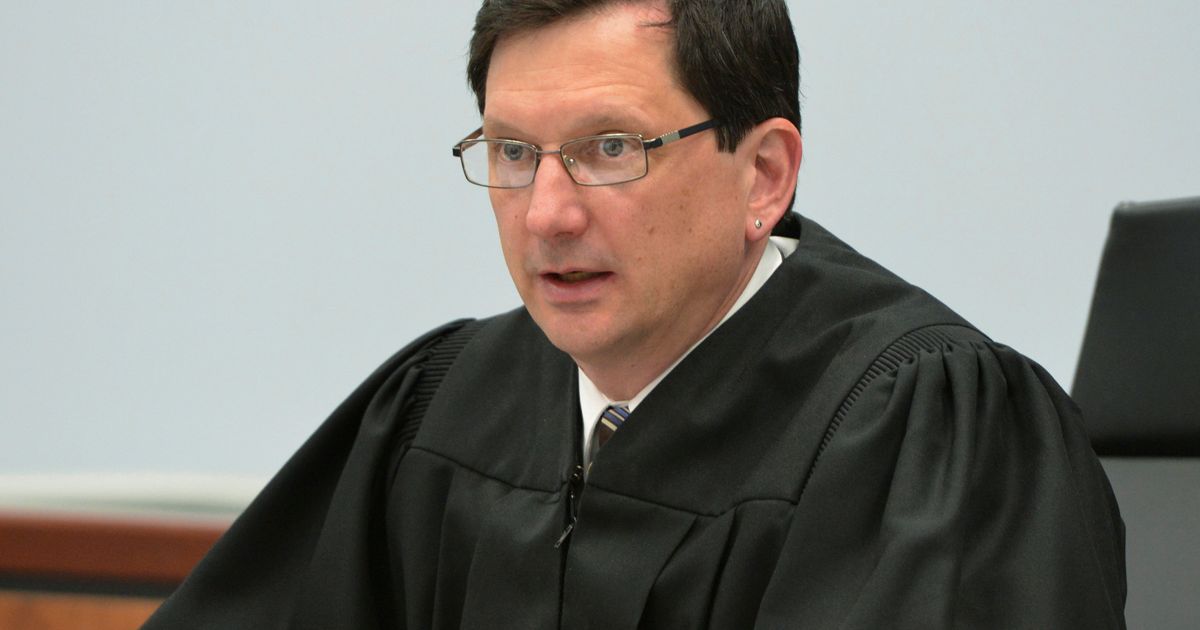 Judge suspended for courthouse affair with social worker | The Seattle ...