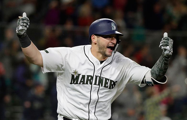 Mike Zunino hopes friend and former Mariners teammate Danny