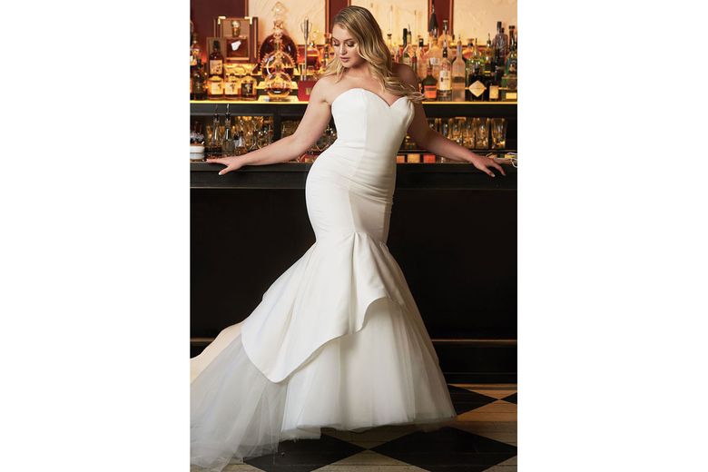 The ultimate guide to plus-size wedding dress shopping  Horrible wedding  dress, Worst wedding dress, Wedding dress styles