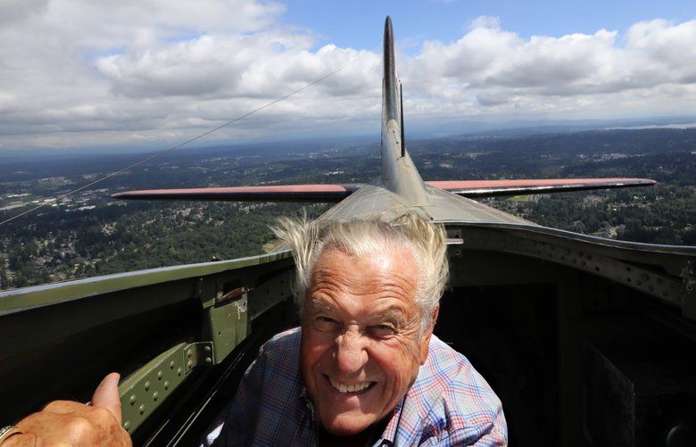 World War II aircraft soar into Seattle | The Seattle Times