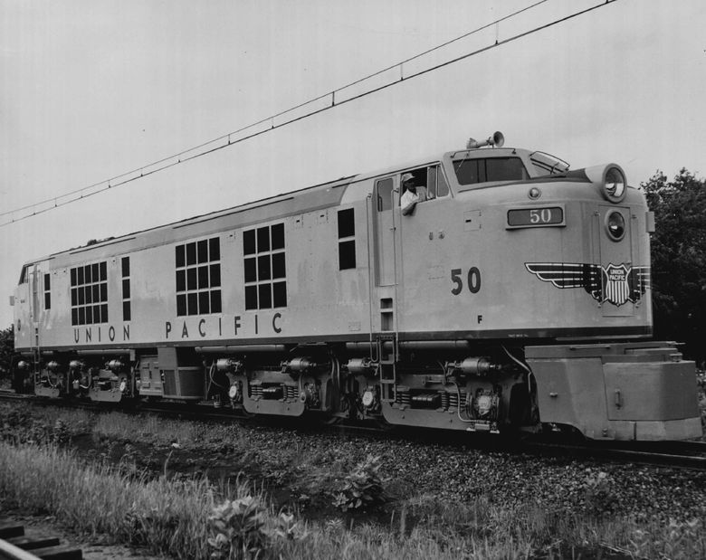 The nation’s first gas-turbine-electric locomotive, developed jointly by the American Locomotive Co. and General Electric. (General News Bureau)