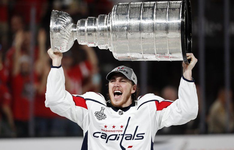 Washington Capitals: Taking a Look at T.J. Oshie's Unique Jersey