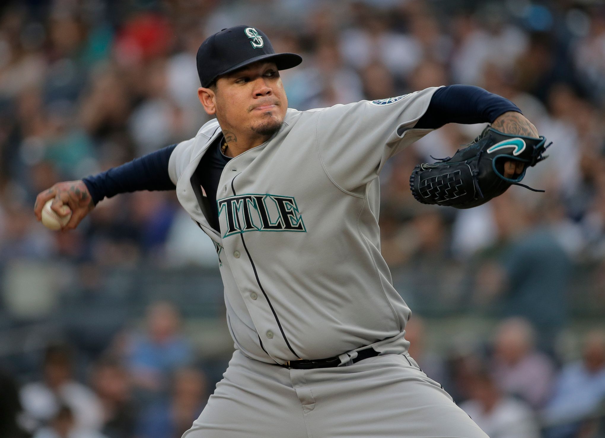 Felix Hernandez strikes out career-best 15 in Mariners' 5-0 win 