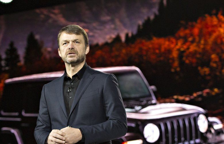 Mike Manley, head of the Ram & Jeep Brand for FCA US LLC, speaks during the Fiat Chrysler Automobiles NV (FCA) Jeep brand presentation at the 2018 North American International Auto Show (NAIAS) in Detroit, Michigan, U.S., on Tuesday, Jan. 16, 2018. Fiat Chrysler Automobiles NV Chief Executive Officer Sergio Marchionne, one of the longest-serving bosses in the auto industry, said the company can double profit within five years by exploiting the potential of the Jeep brand. The shares climbed to a record high. Photographer: Daniel Acker/Bloomberg 775103198