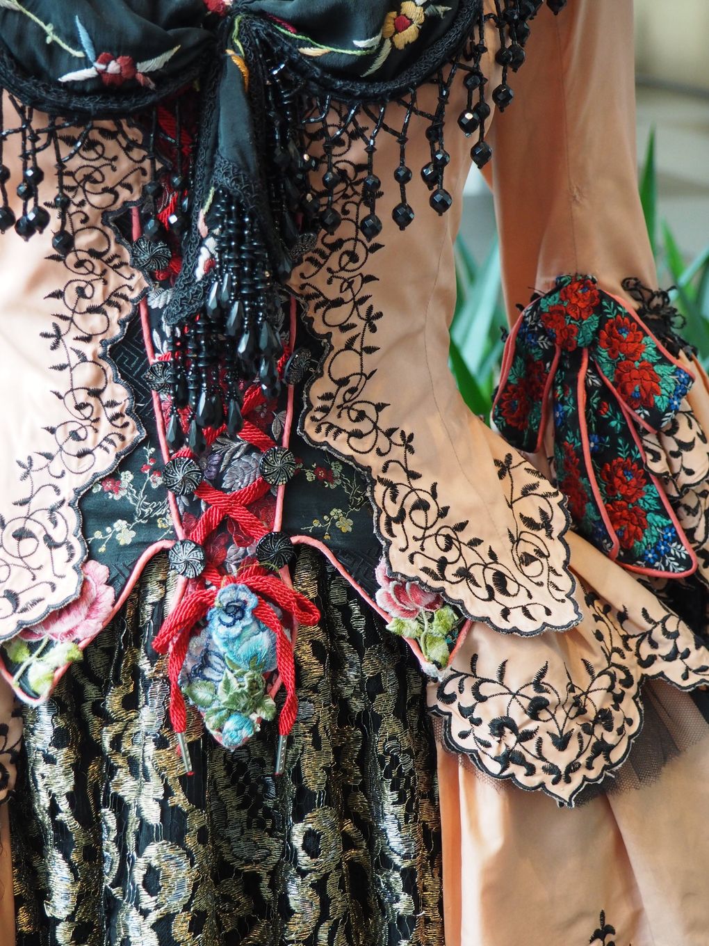 Sunday Best: The elaborate costumes of 'Phantom of the Opera' | The Seattle  Times