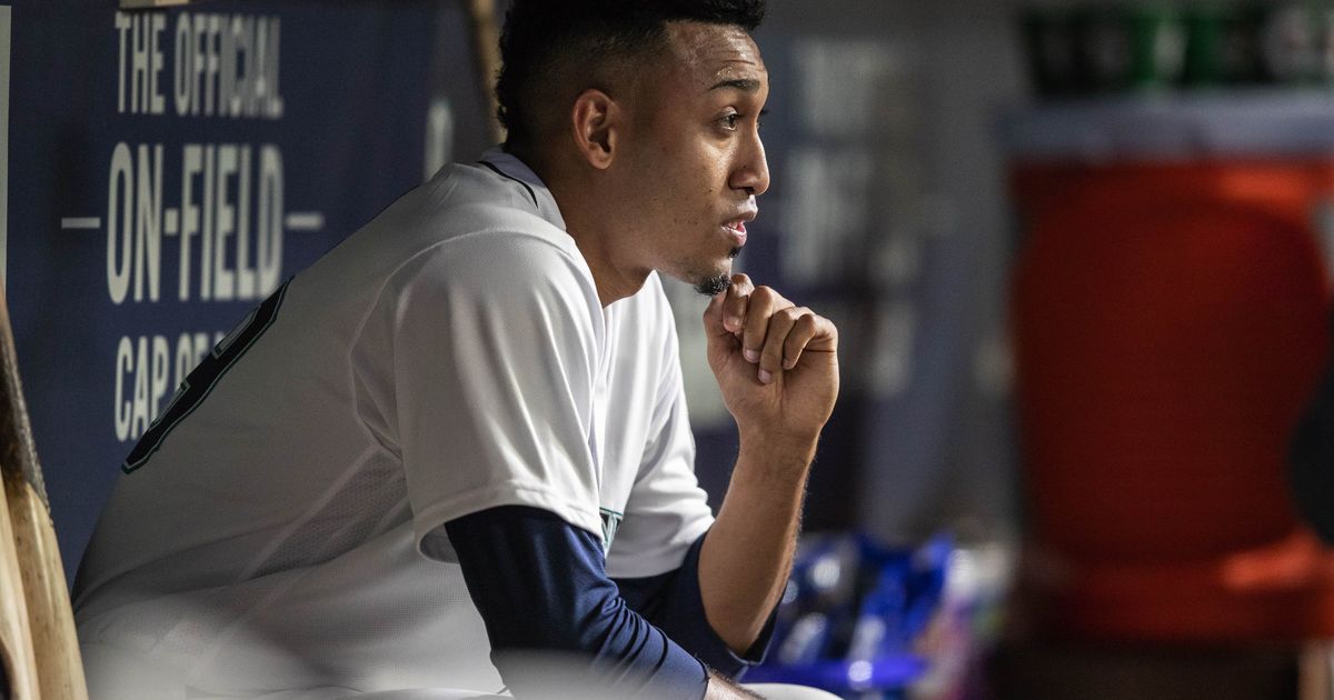 Edwin Diaz is still on pace for more than 50 saves. The payoff? A new  haircut for Mariners manager Scott Servais