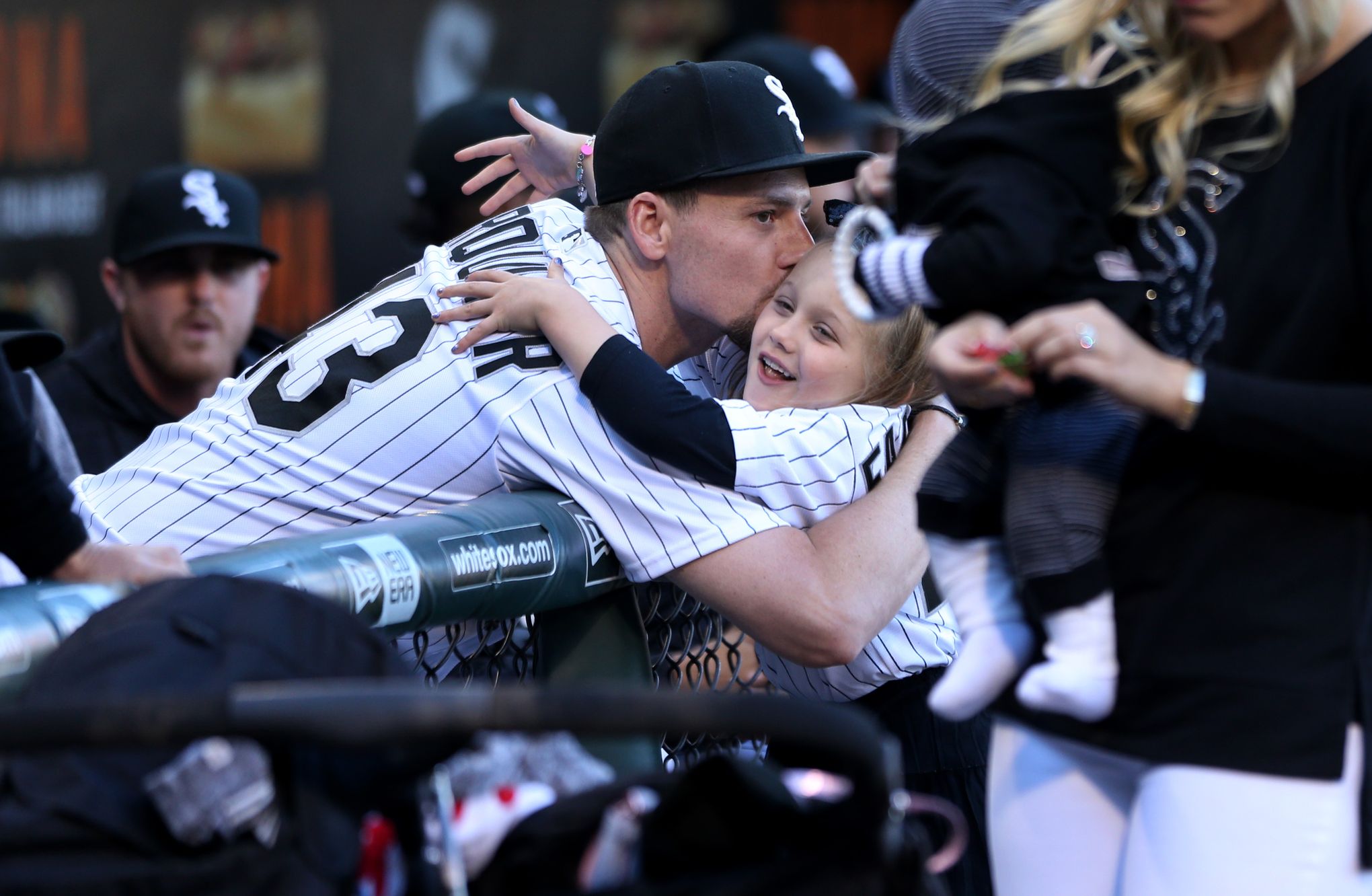 Yankees and White Sox hats revealed for the Field of Dreams game :  r/baseball