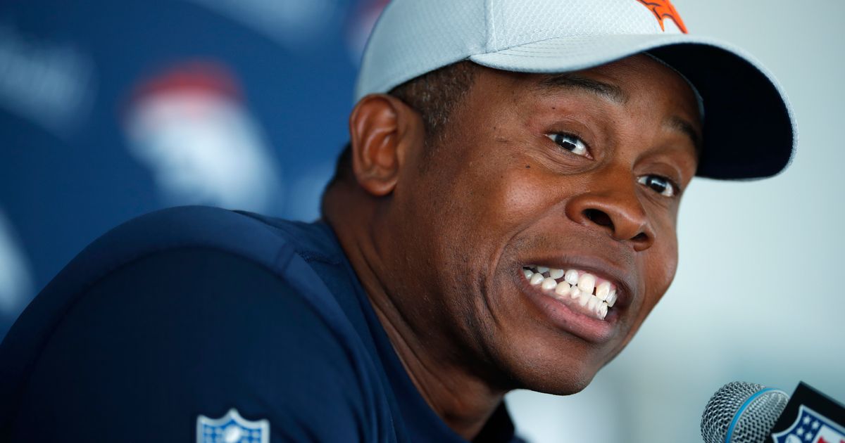 Broncos coach Vance Joseph still prioritizing winning over