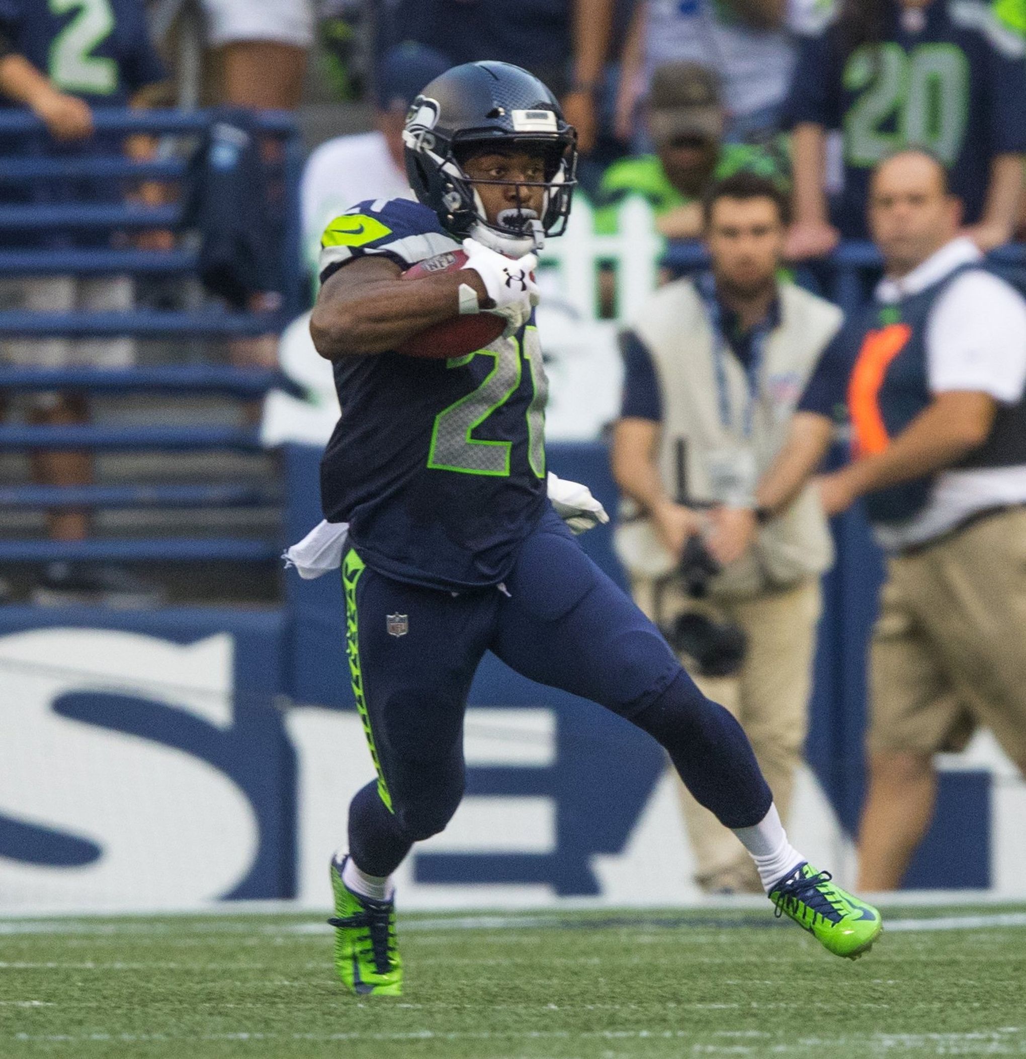 J.D. McKissic in, C.J. Prosise out and Tre Madden doubtful in Seattle's  backfield Sunday