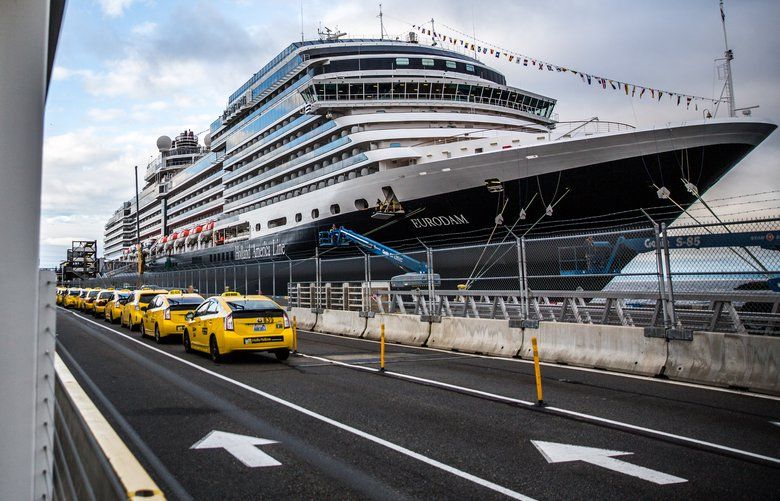 For crew of 2,100-passenger cruise ship, frenetic ‘turnaround day’ in ...