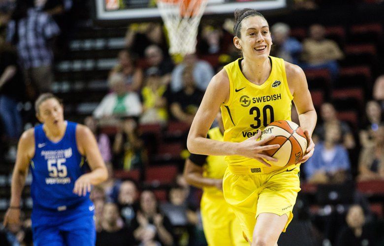 Seattle's Breanna Stewart wins WNBA rookie of the year award – The Denver  Post