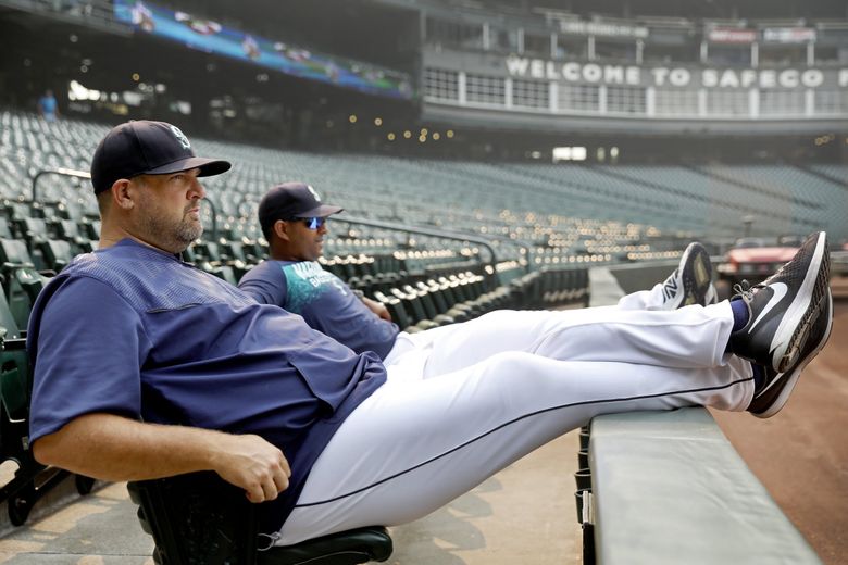 The most interesting man in baseball? It might be Mariners bullpen coach  Brian DeLunas | The Seattle Times