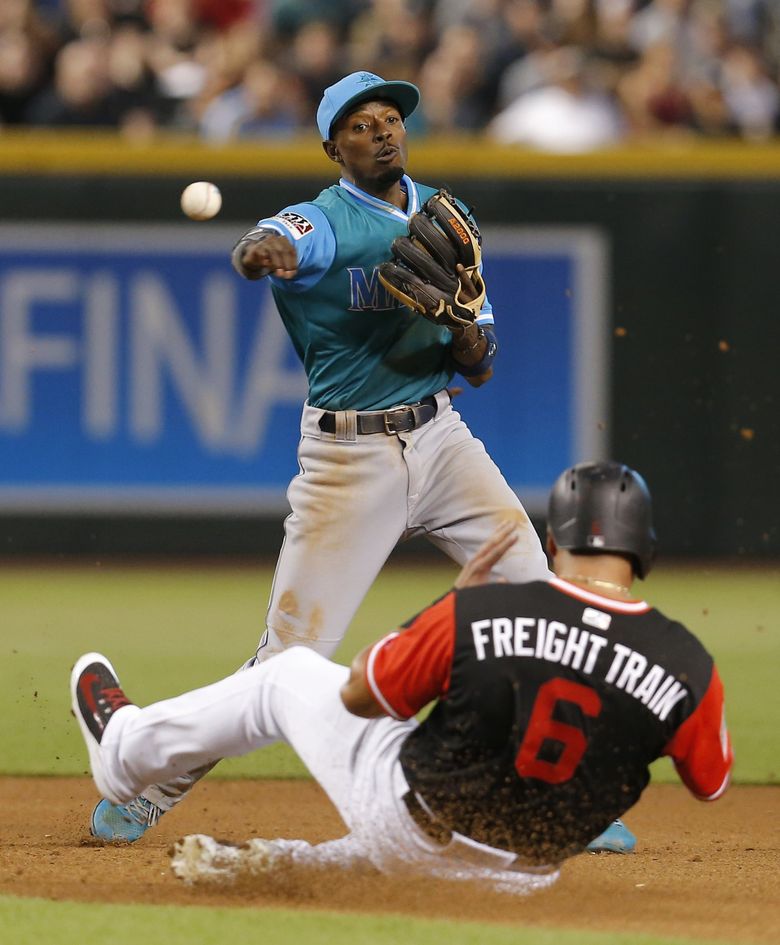 Scott Servais gets haircut for Edwin Diaz' 50th save 