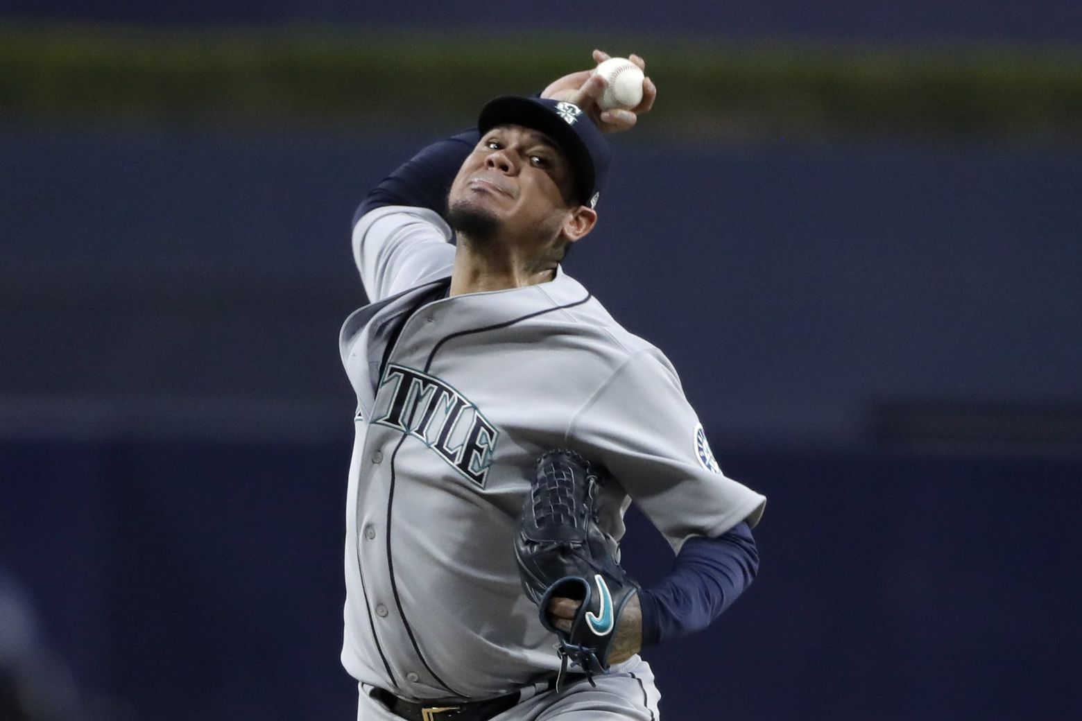 Felix Hernandez dominant, Nelson Cruz goes deep as Mariners beat Twins