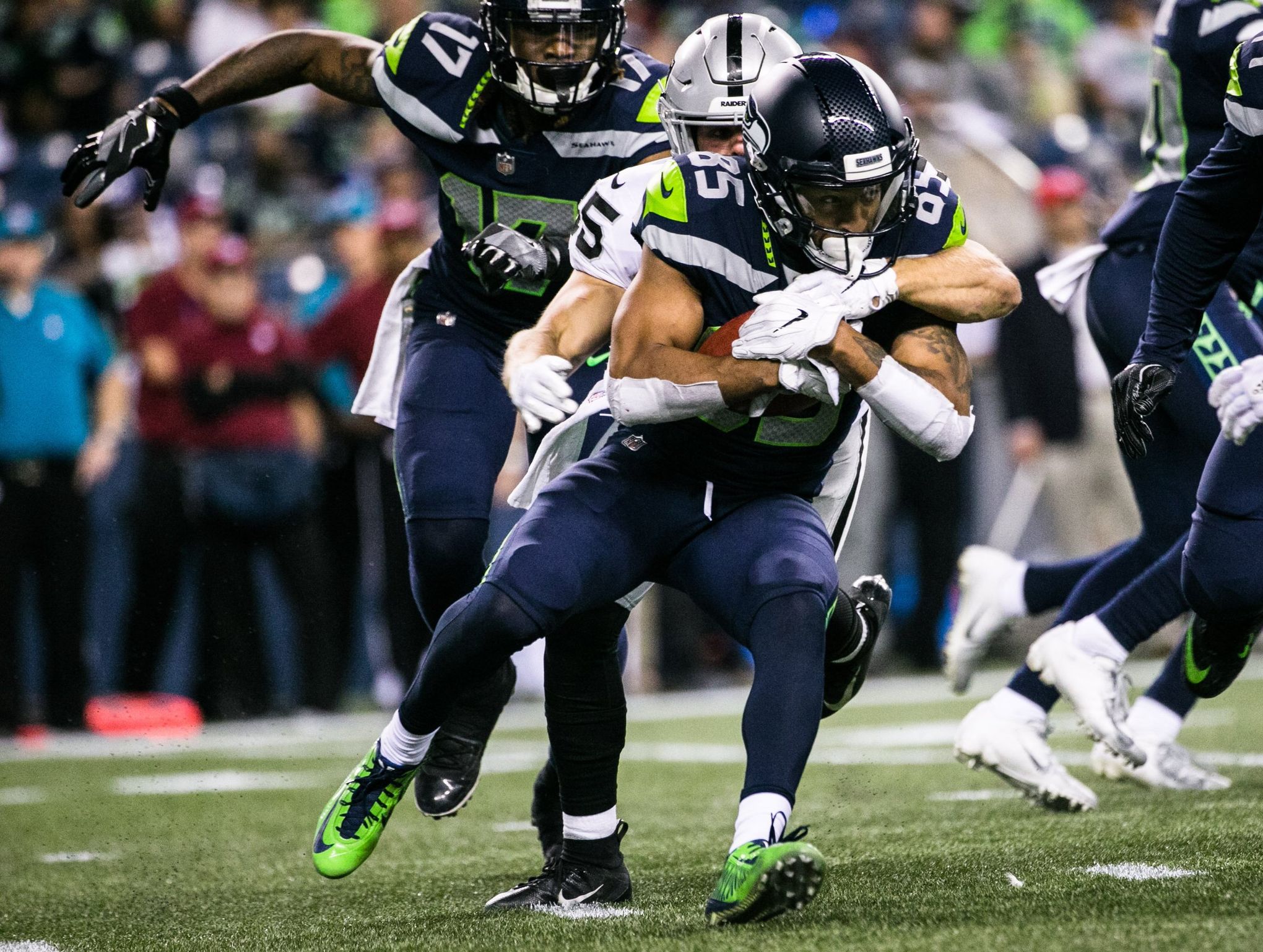 Seahawks 'Batman' Needs 'Robin'; Seattle Analysis: Who Starts