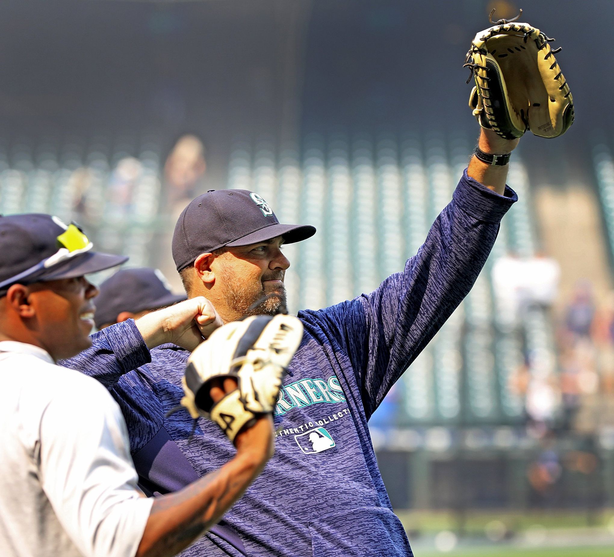 Former Mariners bullpen coach Brian DeLunas passes away at age 46