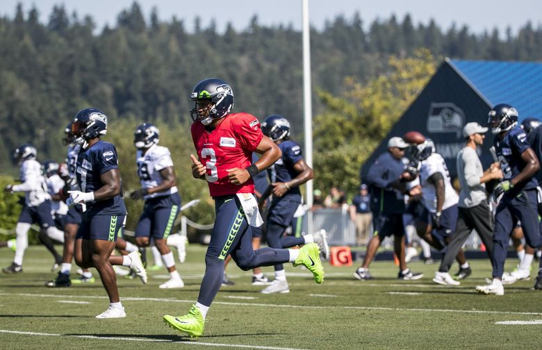 Russell Wilson NFL FLAG Football - Get ready for the season! Here's a  rundown of the basics of NFL FLAG Football, from the rules, equipment and  positions on the field.