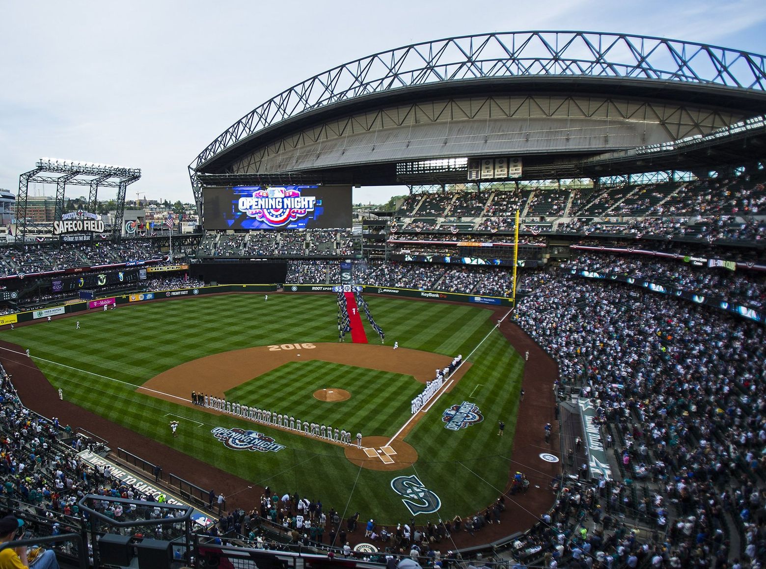 Houston Astros already lead Seattle Mariners… in retractable roof usage