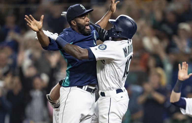 That. Was. WILD. 💦 A no hitter through 9 innings. A walk-off home run with  their backs against the wall in the 10th by Kevin Kiermaier…