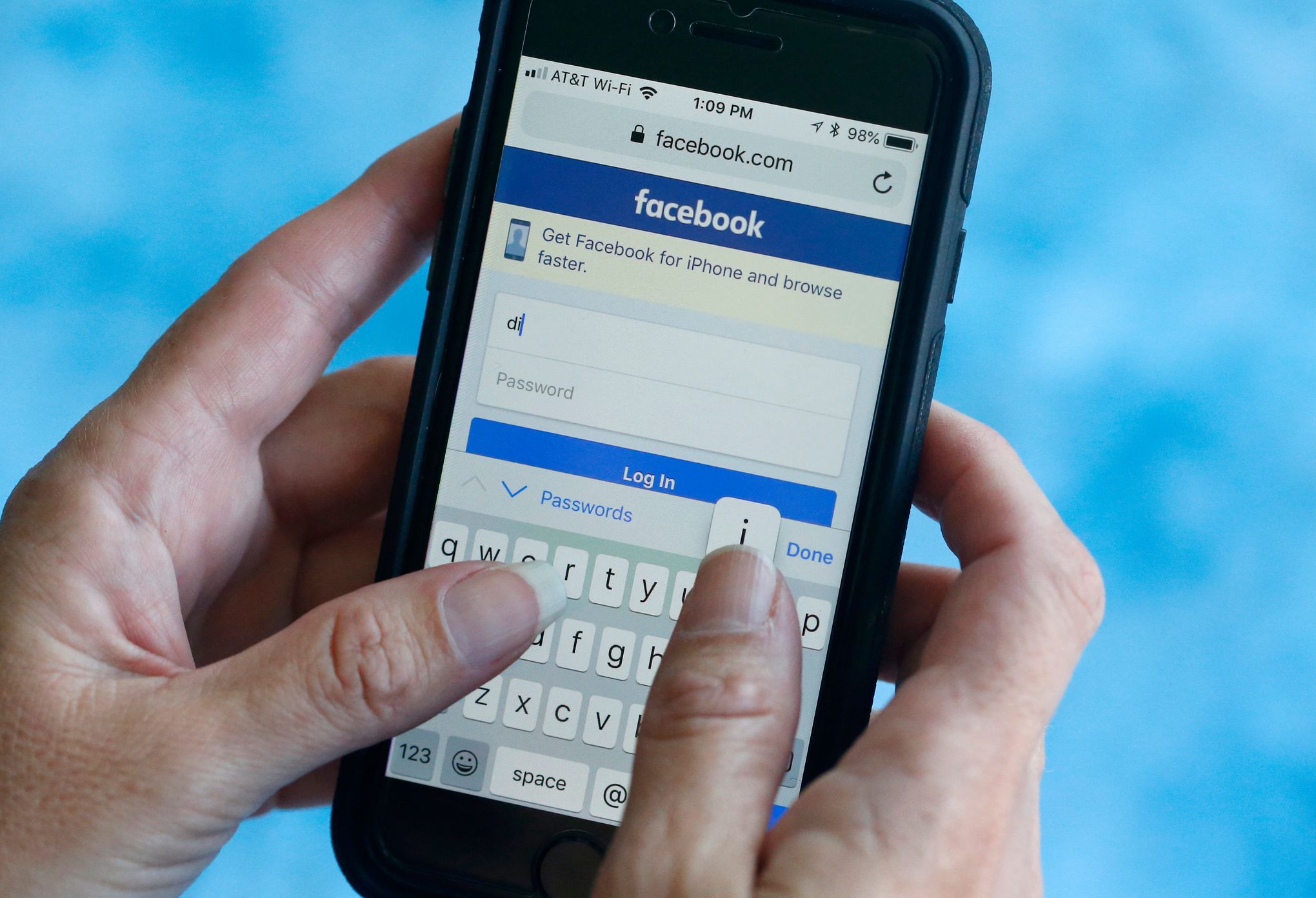 The Risks Associated With Using Facebook Login