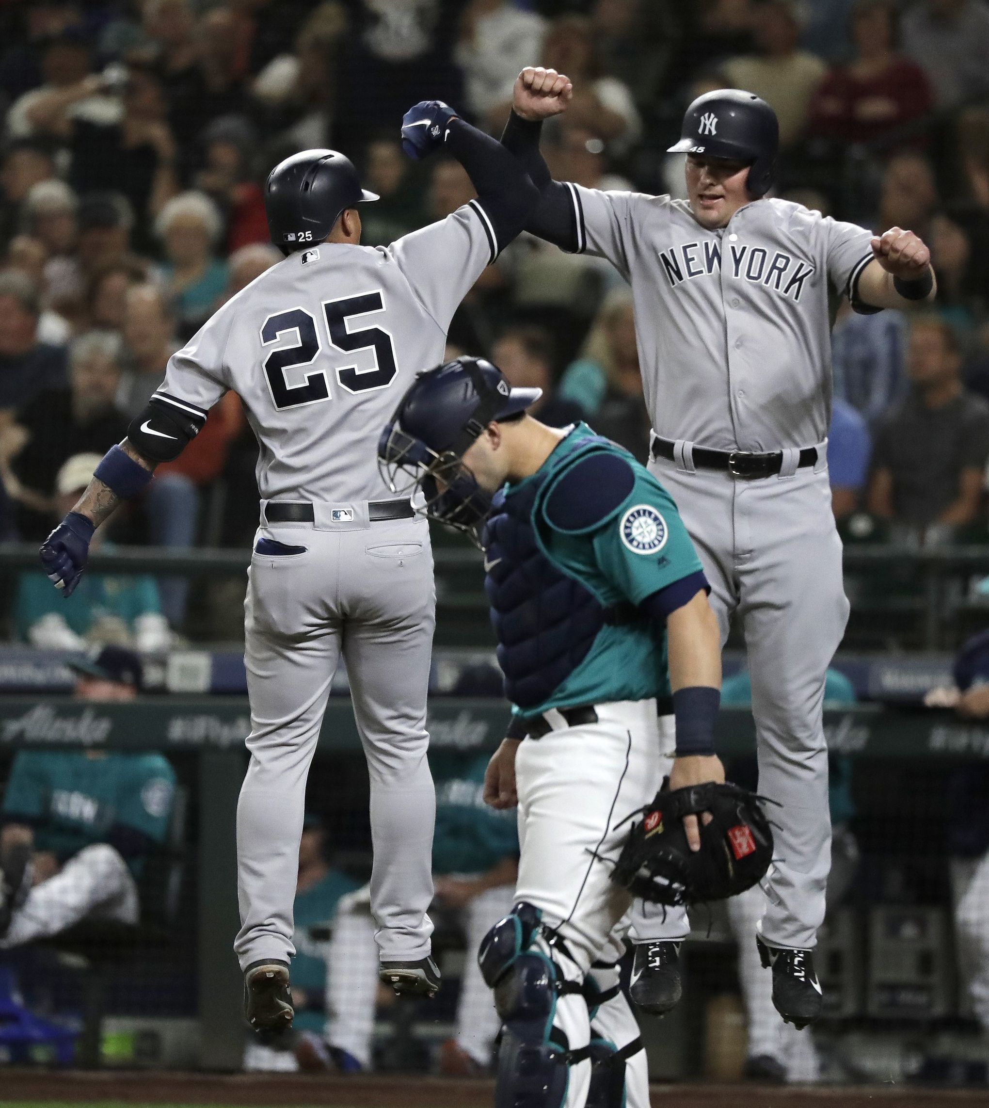 Mariners' Mitch Haniger Hits 100th Career Home Run