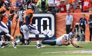 Seahawks GameCenter: Live updates, how to watch, stream, listen to season  opener in Denver