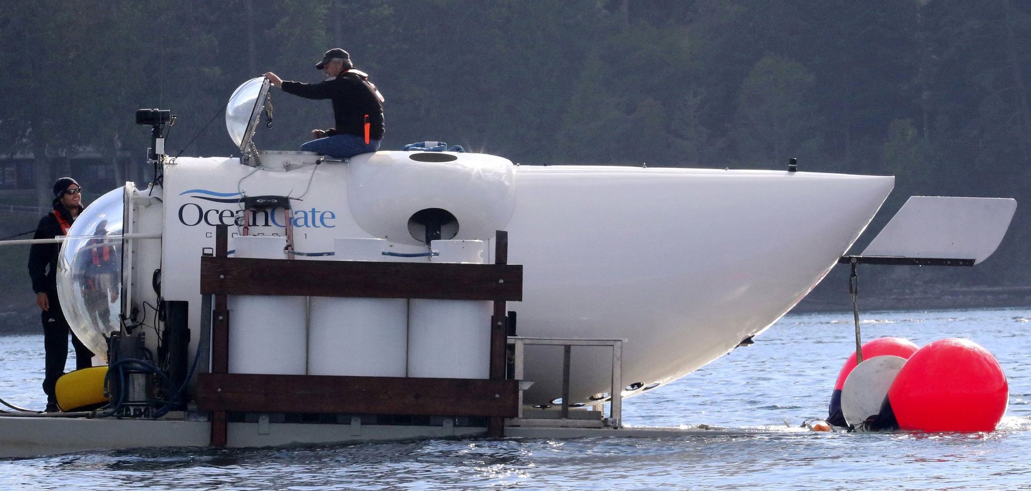 In a five-person submarine, scientists in Friday Harbor unravel the  mysteries of the Salish Sea | The Seattle Times