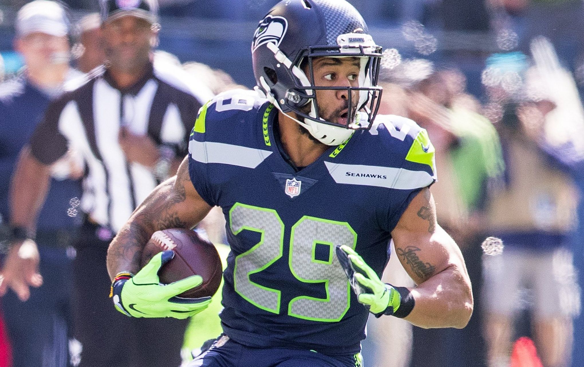 Earl Thomas Could Reportedly Be Traded By Seahawks - The Spun