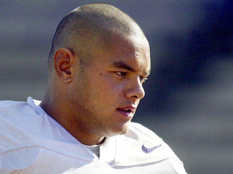 Ex-Bucs DE Daniel Te'o-Nesheim dies at age 30