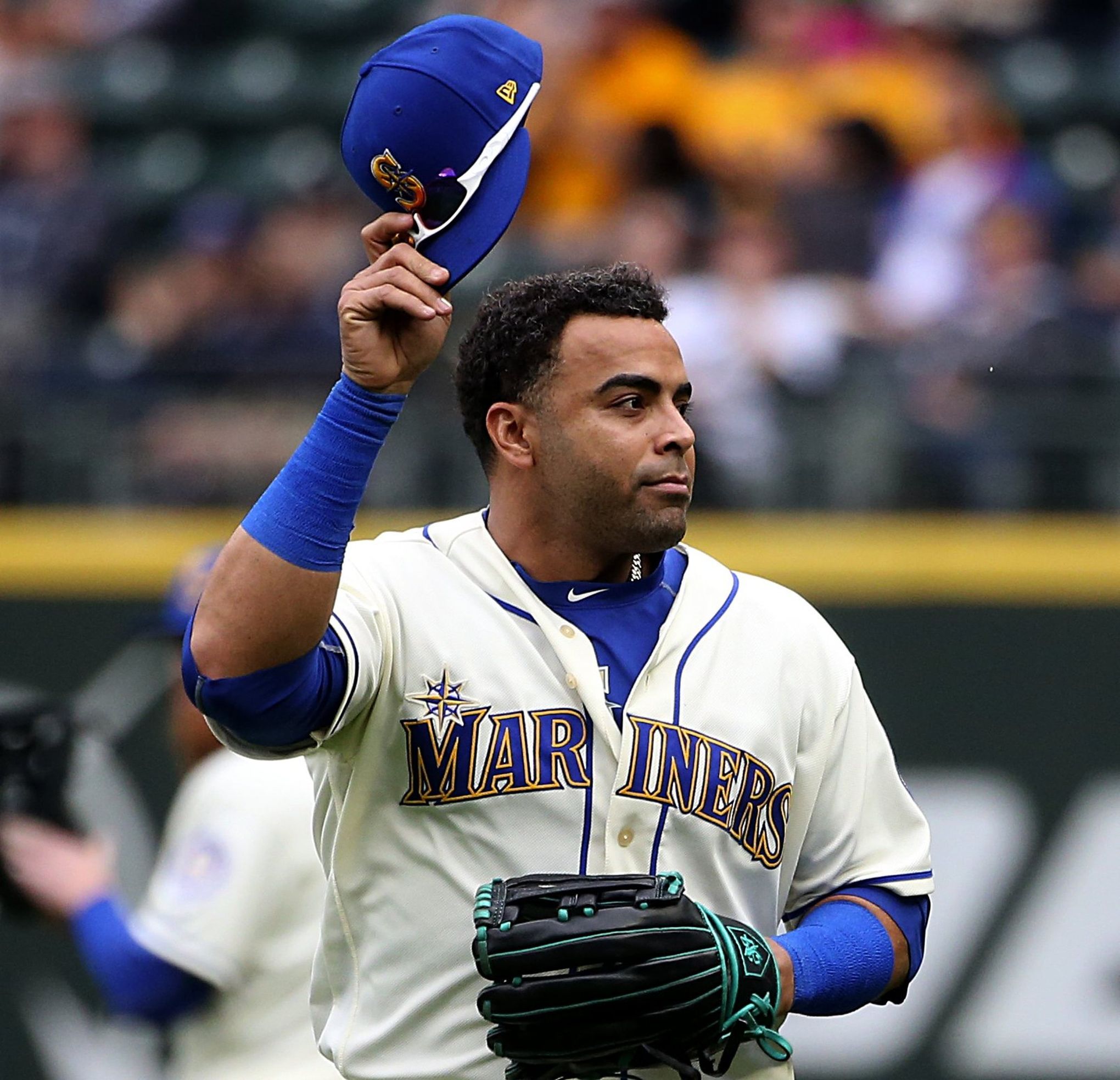 Former Mariners All-Star Nelson Cruz agrees to one-year deal with