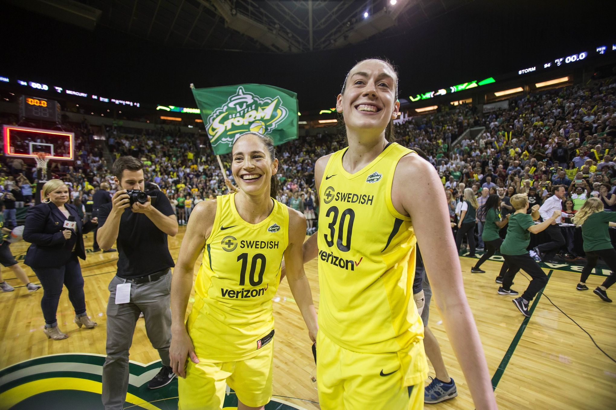 The champs are back! Seattle Storm wins the 2018 WNBA championship