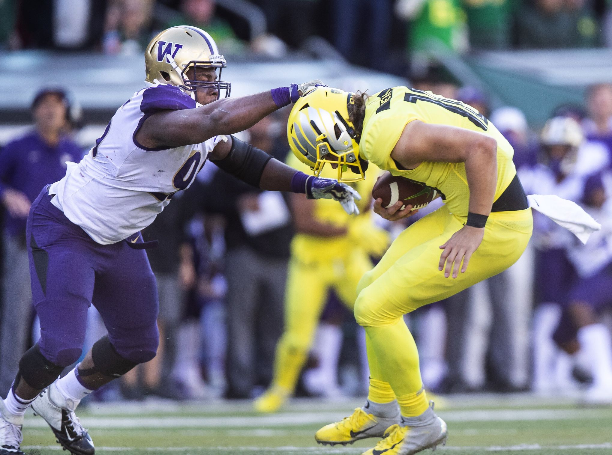 Oregon Football: Ducks Unveil New 2018 Uniforms