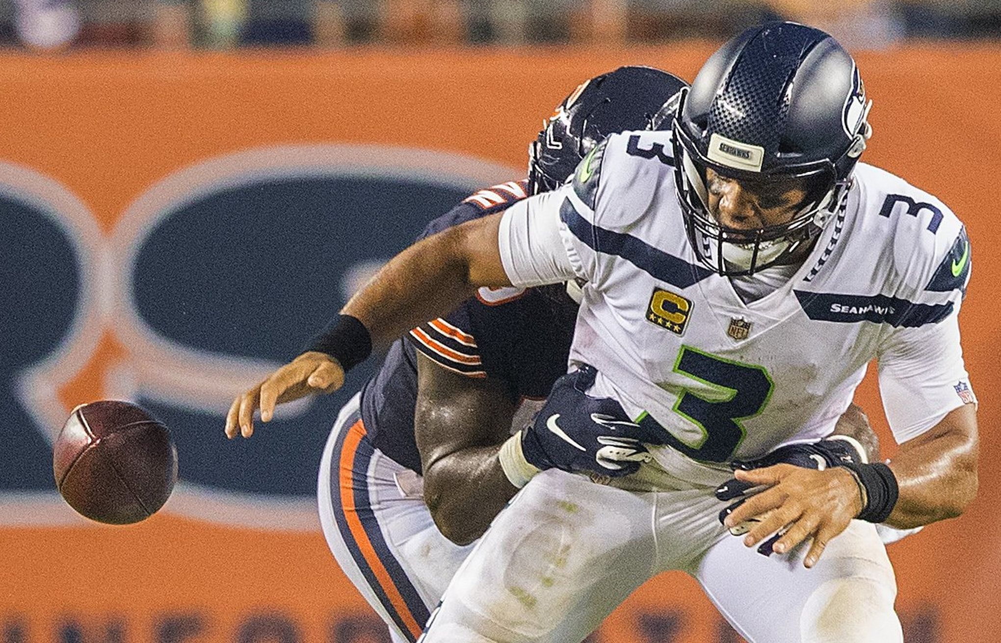 Injury Update: Seahawks QB Russell Wilson has finger sprain