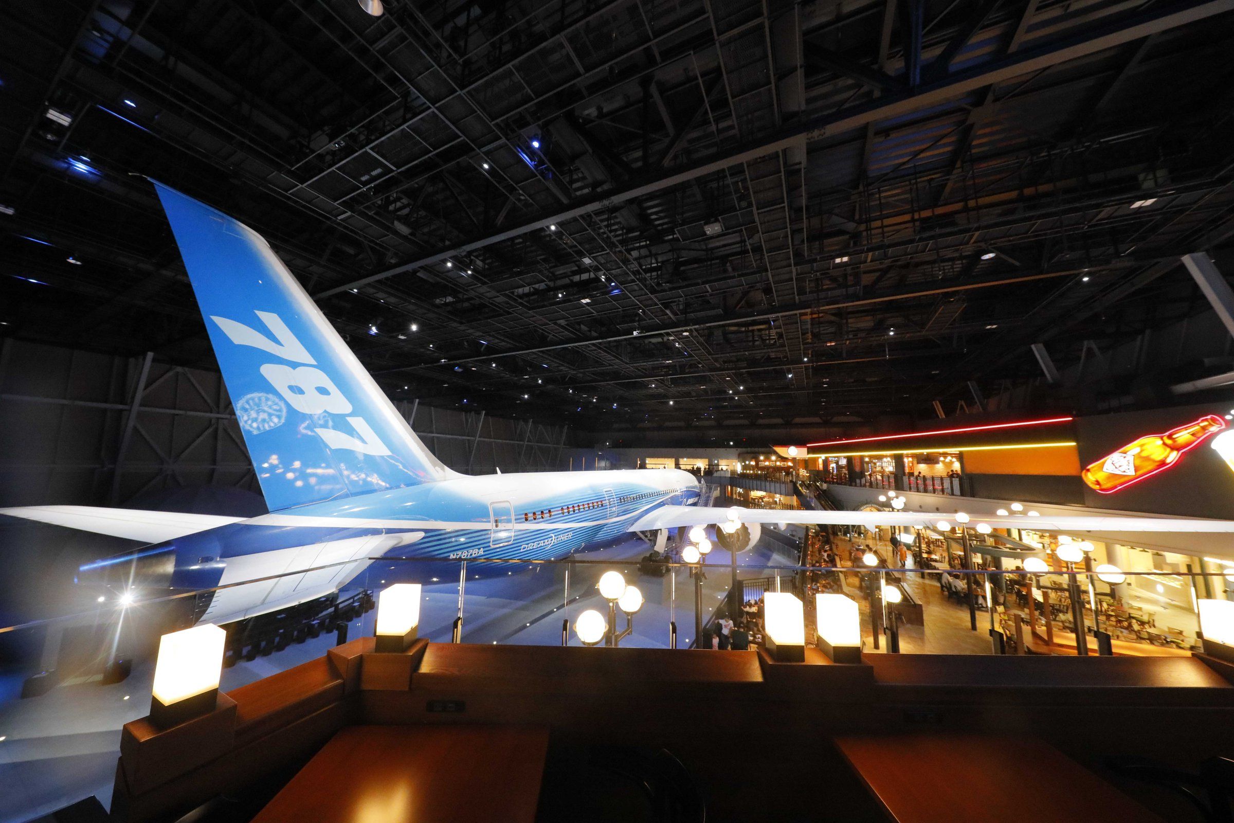 A taste of Seattle and Boeing in Japan as first Dreamliner goes on