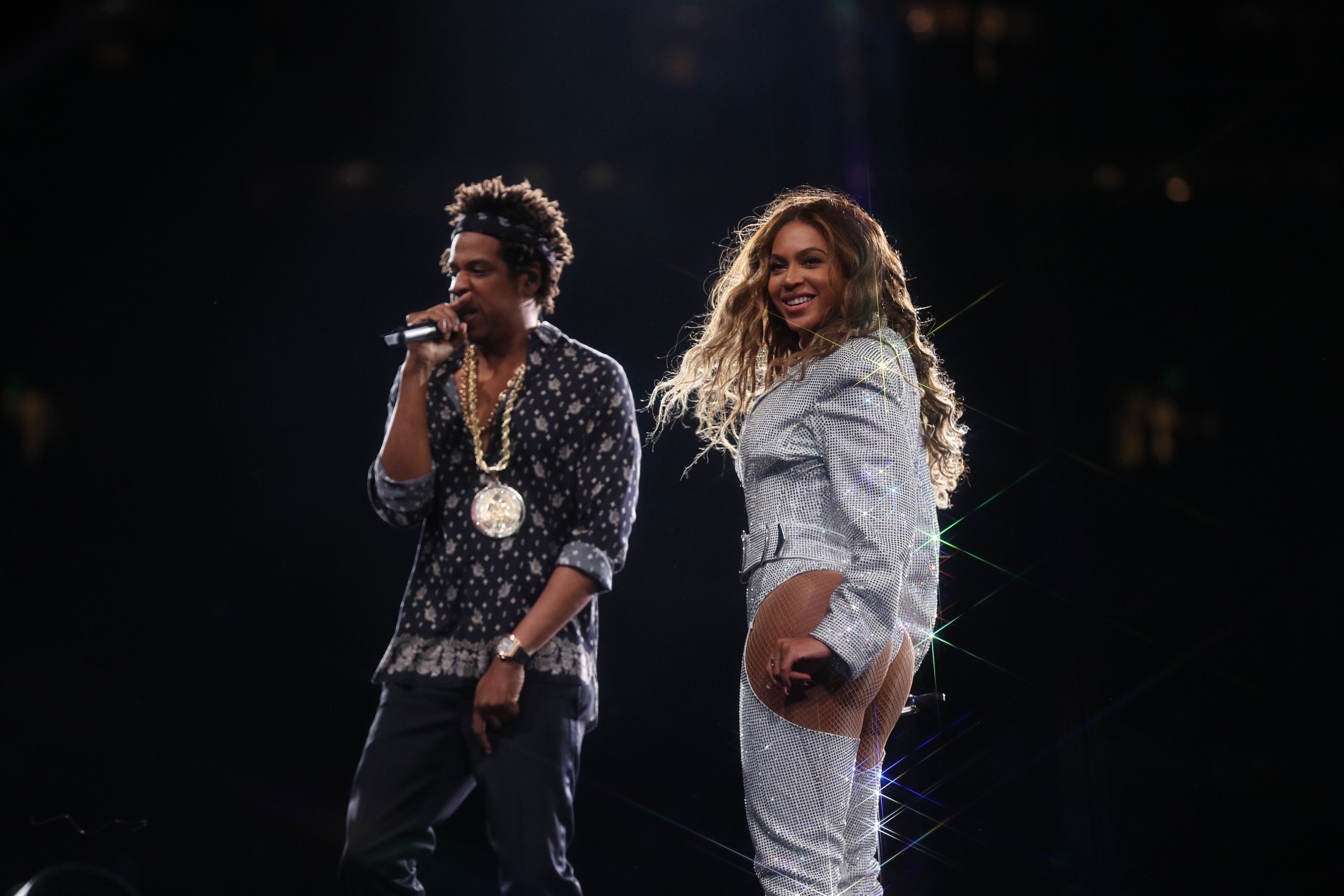 Beyoncé and Jay-Z close On the Run II tour with blazing
