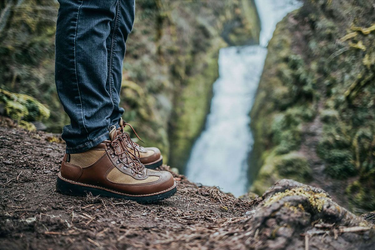 fall hiking shoes